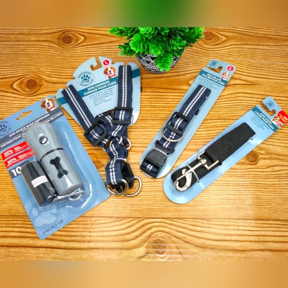 Dog Harness Collar and Leash Set With Bonus Flash Light And Waste Bag Dispenser - Picture 7 of 9